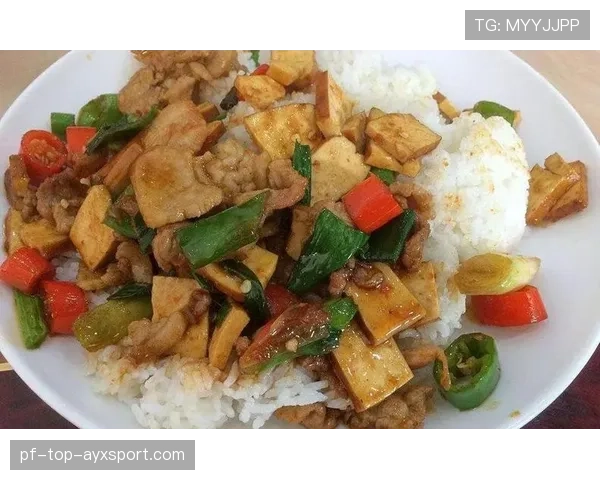 [战队名]内部食堂大揭秘：为了选手的反应速度，主厨竟然禁用了高糖油炸🥗